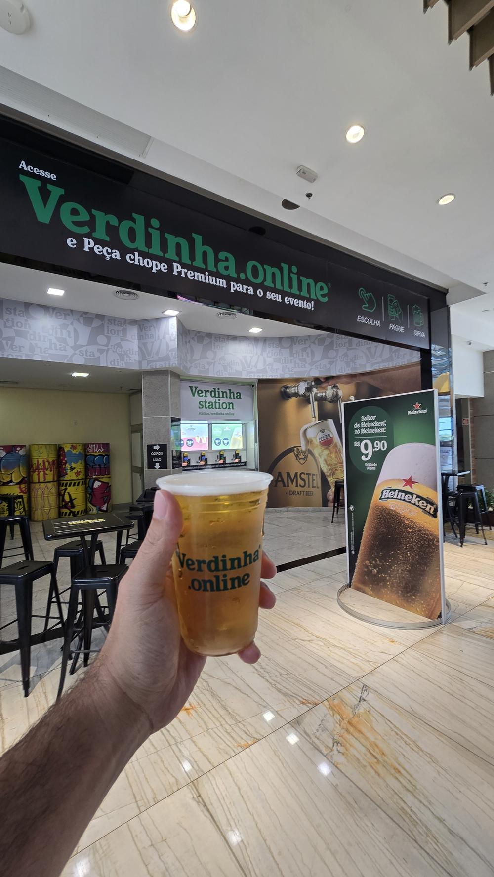 Copo de chope na Verdinha Station